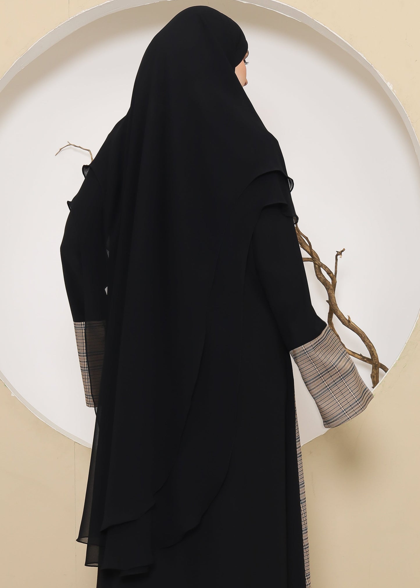 Labeeba Khiban - Black