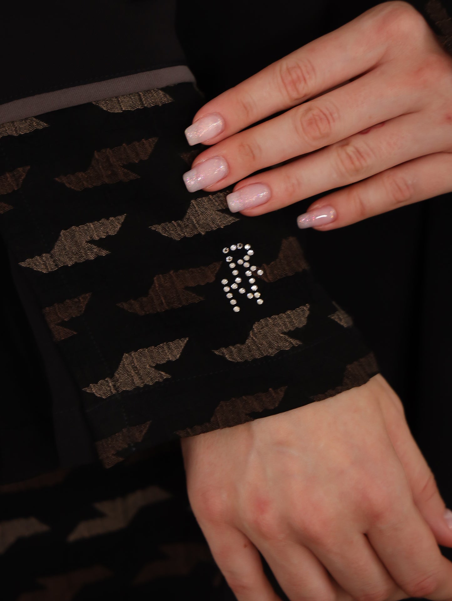 Dammam Abaya - Black Thatch