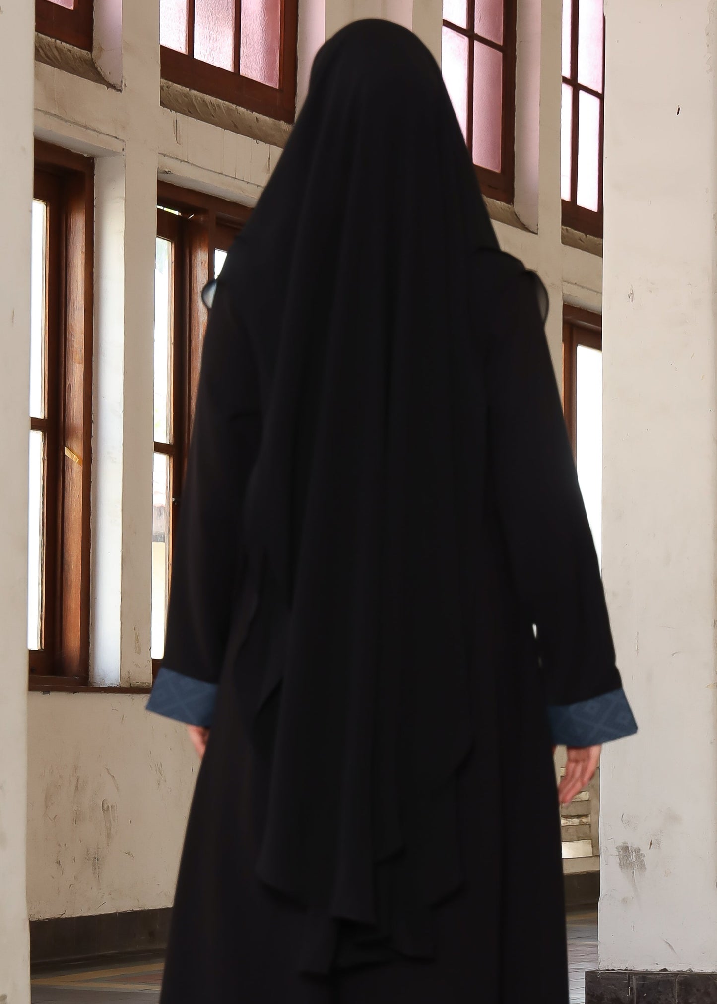 Olena Khistan - Black