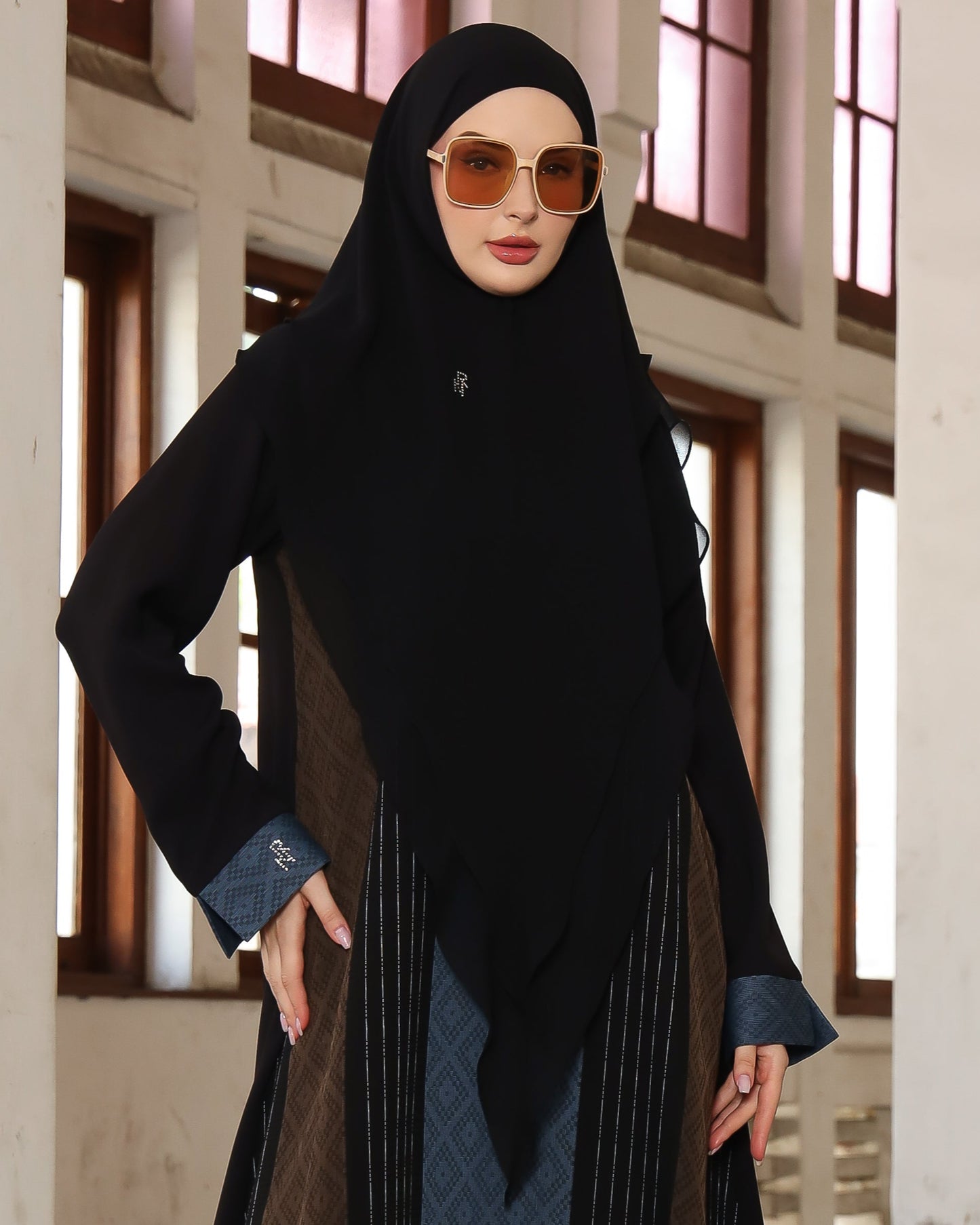Olena Khistan - Black