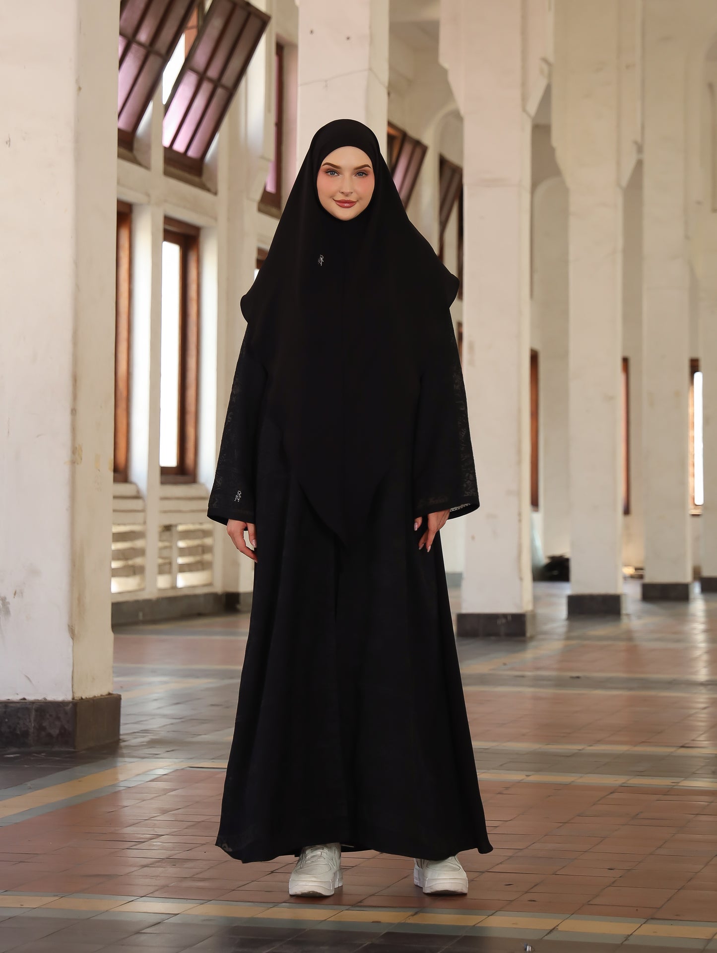 Badr Abaya - Black Embossed