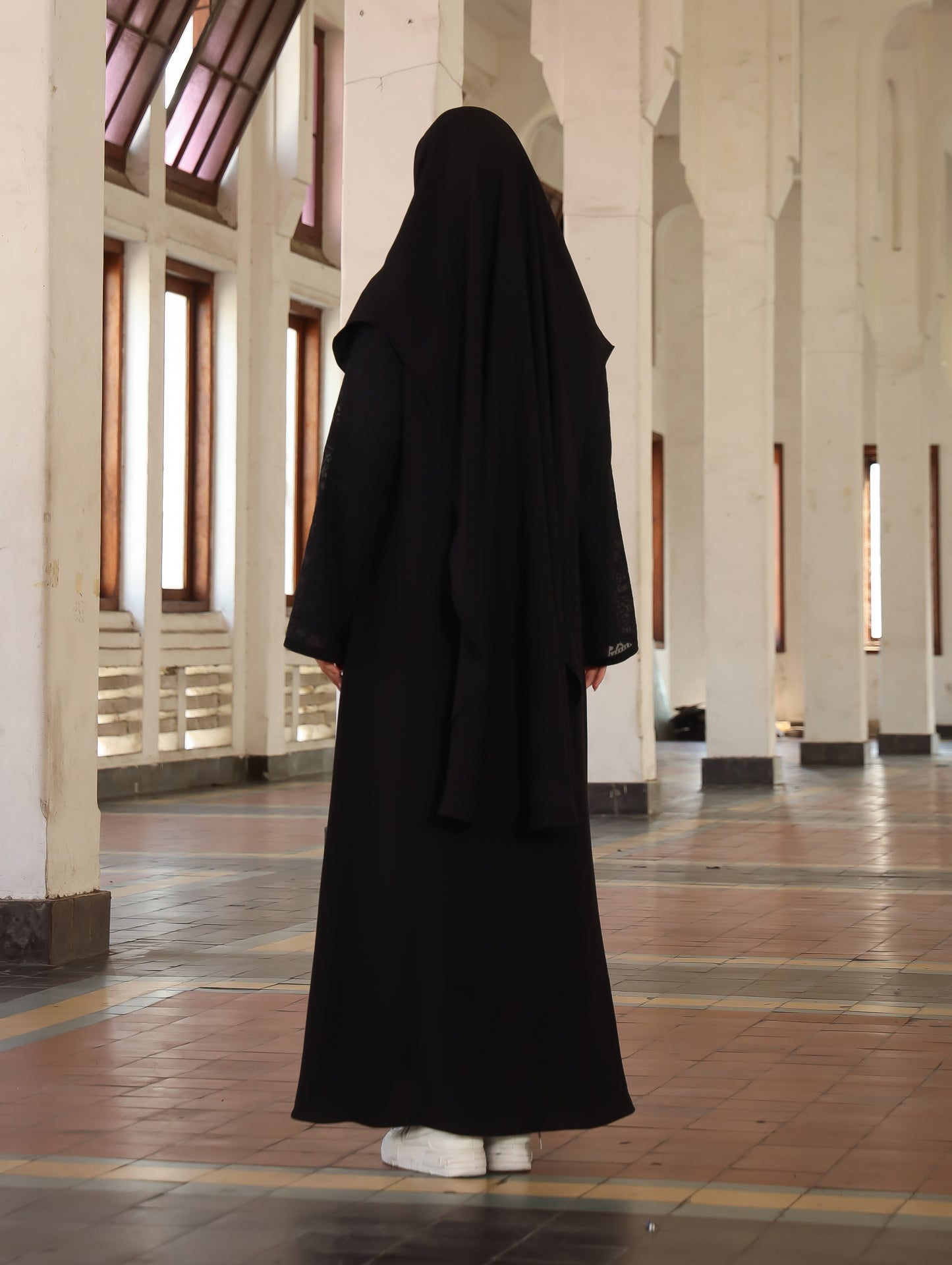 Badr Abaya - Black Embossed