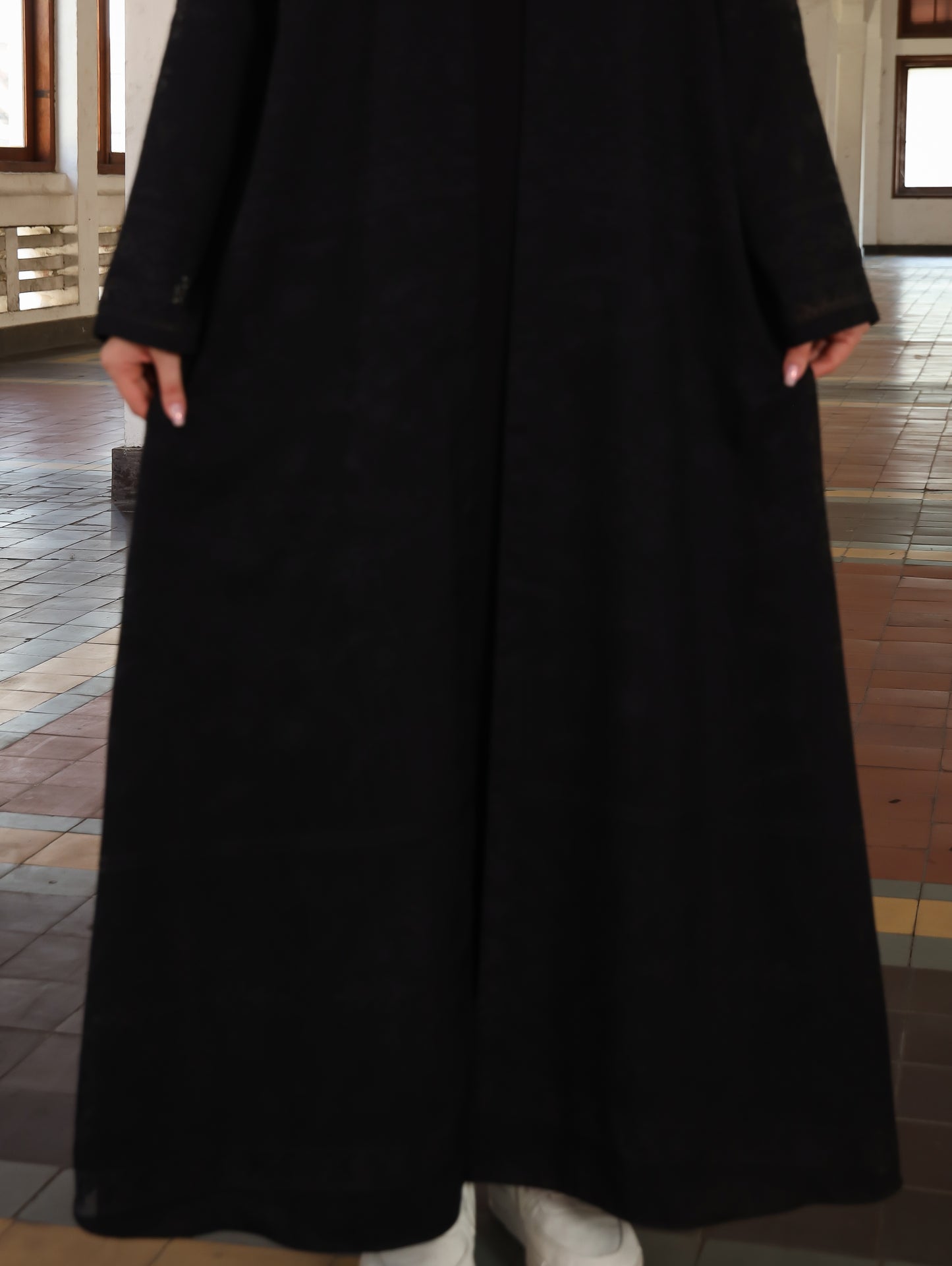 Badr Abaya - Black Embossed