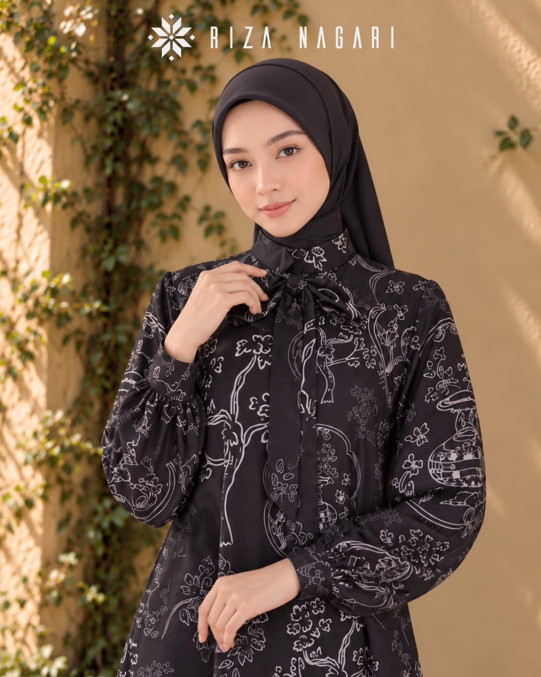 Rebbon Dress - Ebony