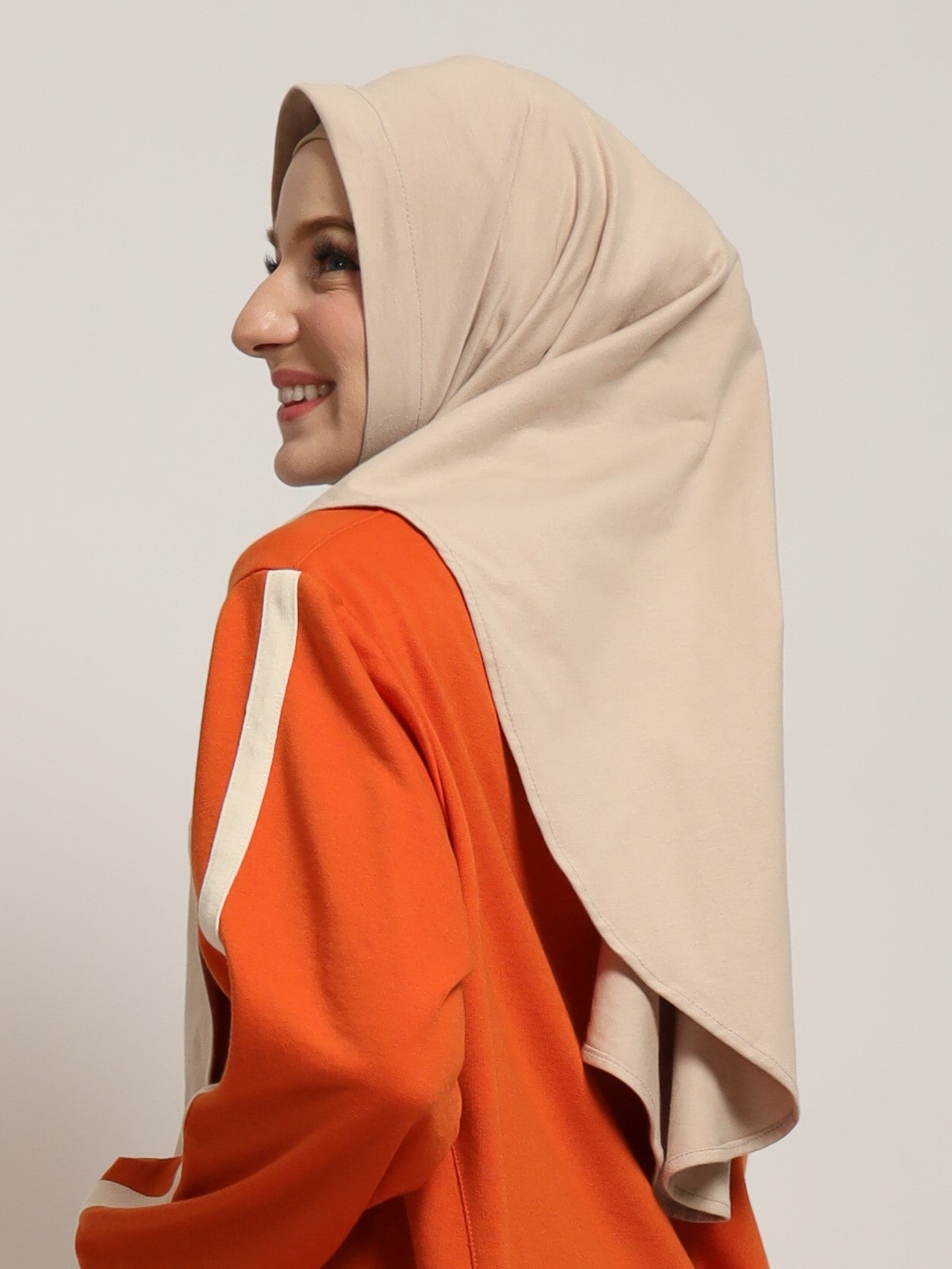 Clicker Sport Hijab - Light Brown