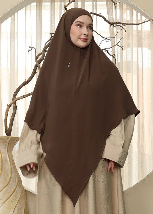 Ophelia Khistan - Sephia
