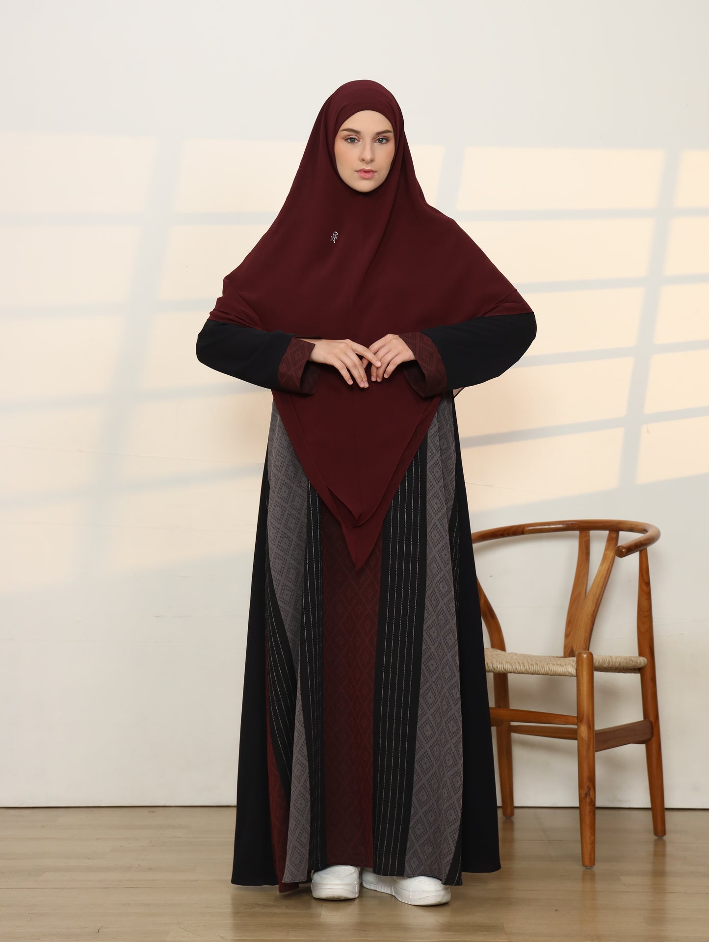 Taif Abaya - Burgundy