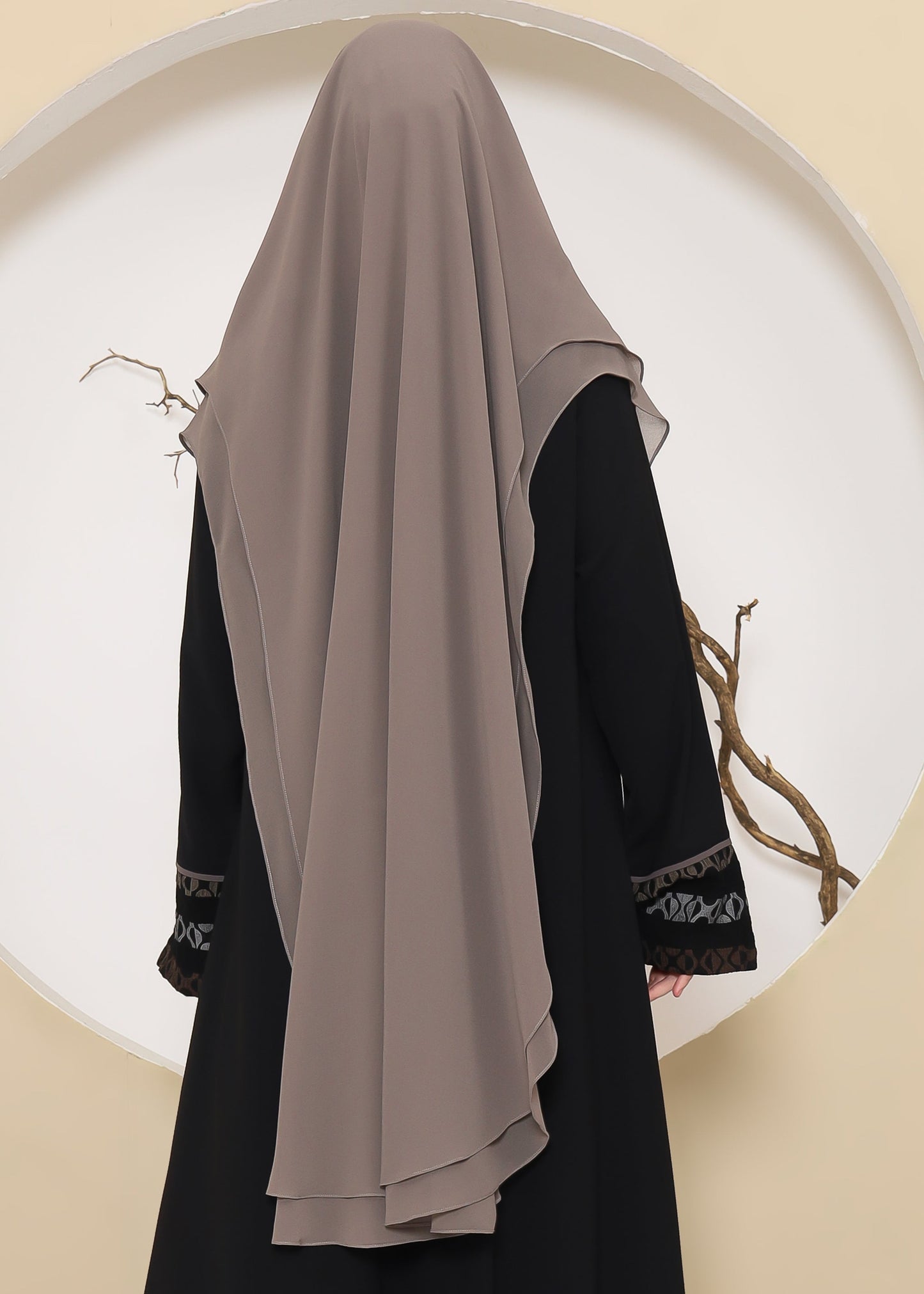 Olena Khistan - Simply Taupe