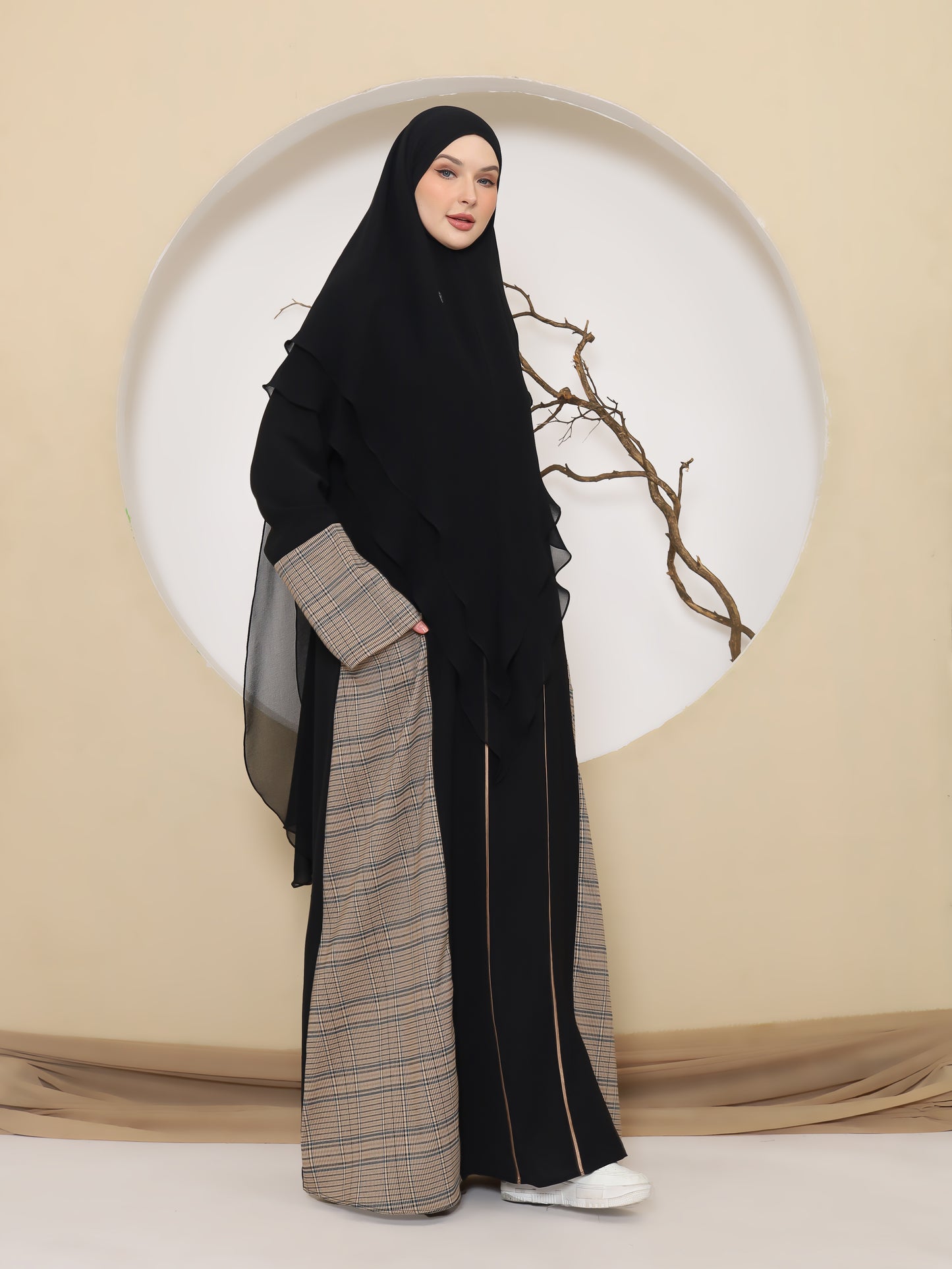 Shaybah Abaya - Black Akaroa
