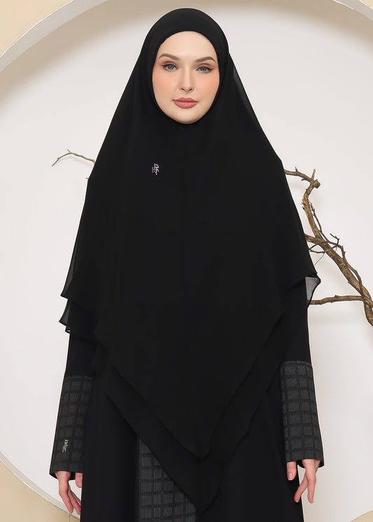 Qisya Khistan - Black