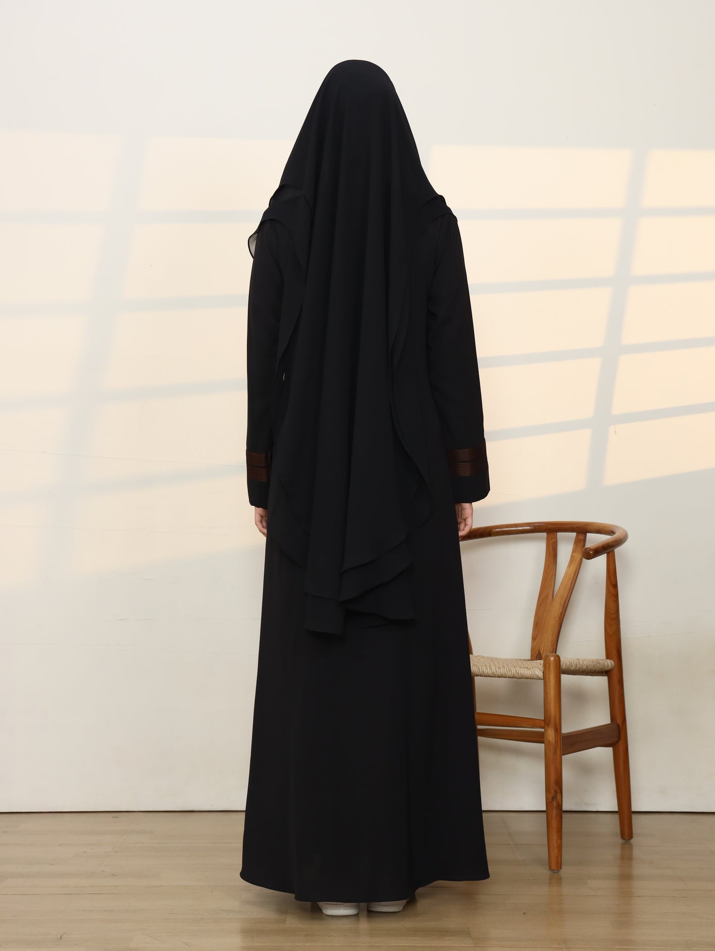 Cordoba Abaya - Black Leather Brown