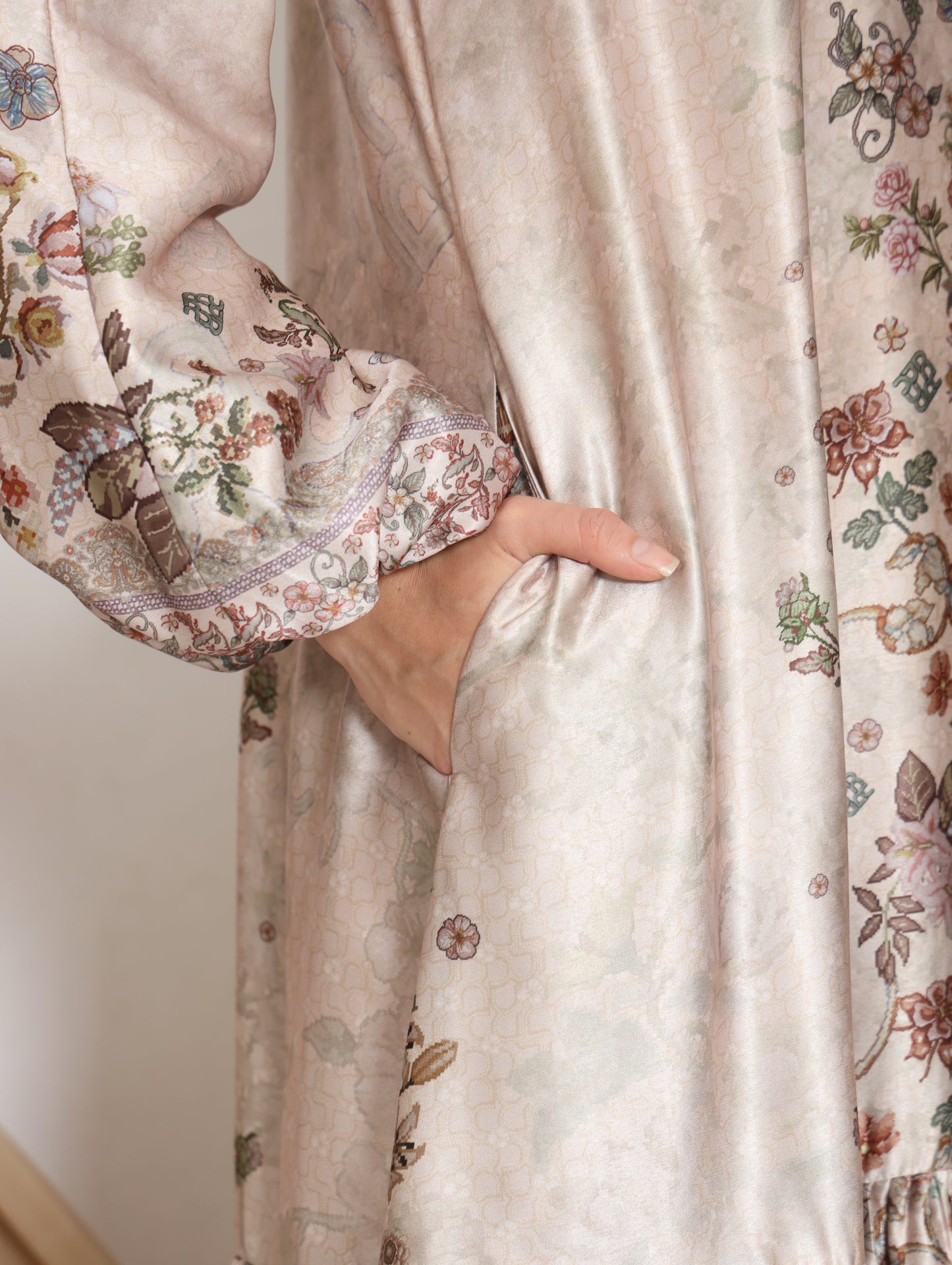 Mande Dress - Latte