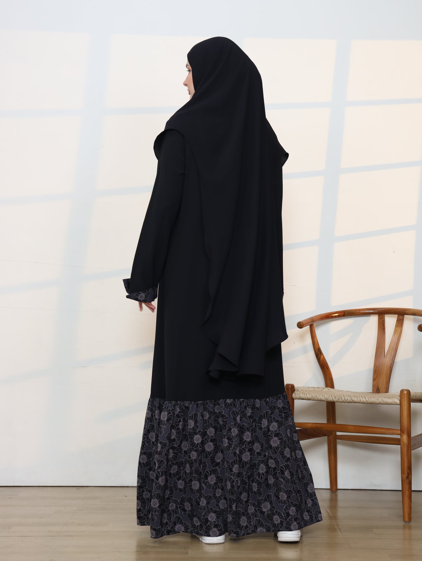 Granada Abaya - Black Blue Mirage