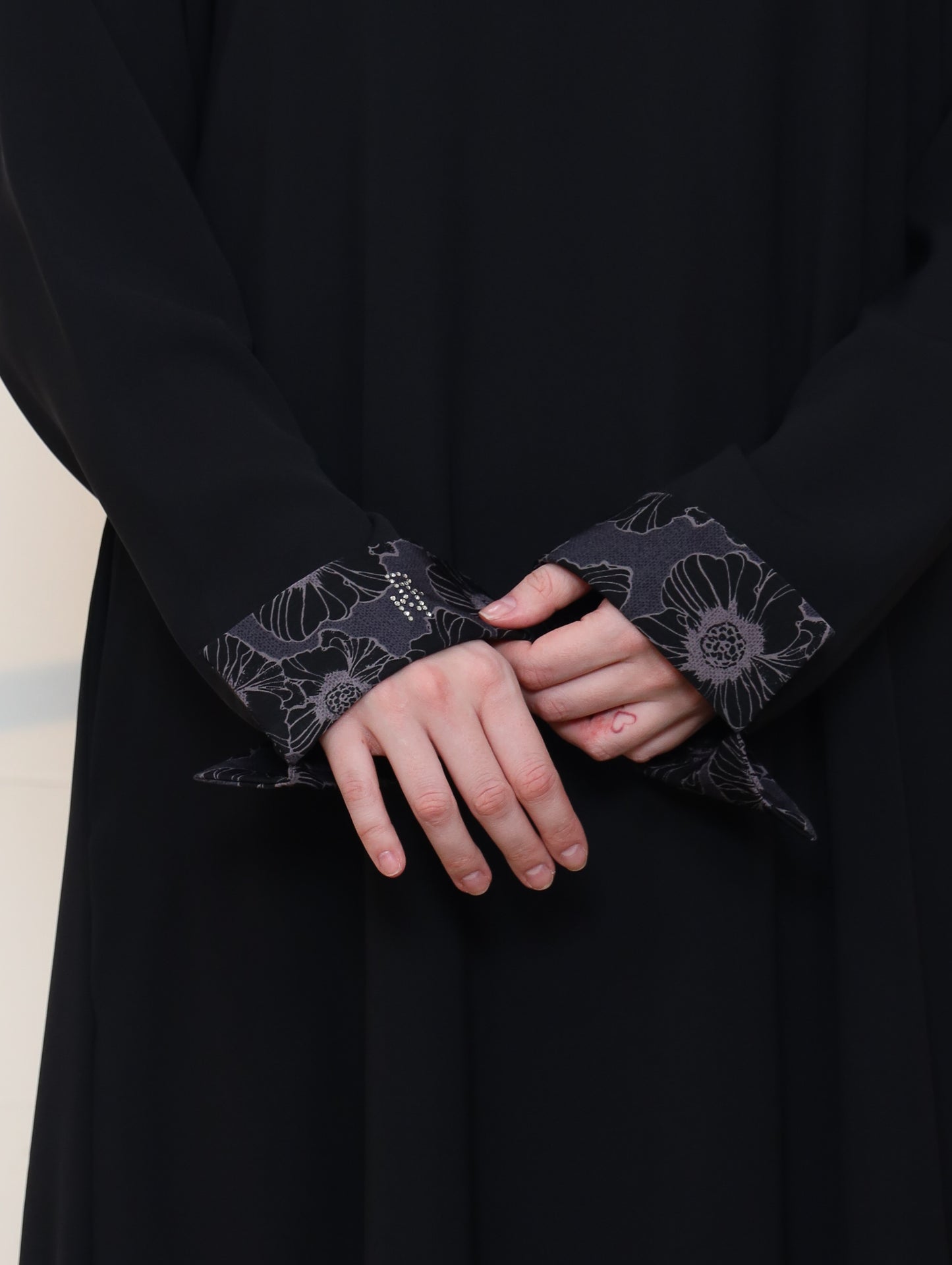 Granada Abaya - Black Blue Mirage