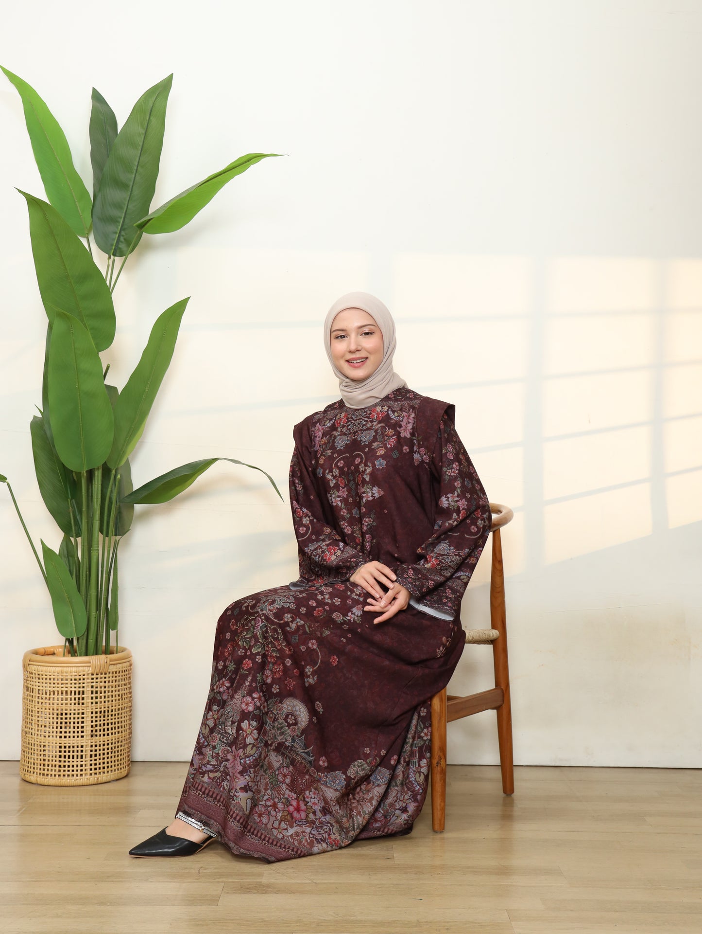 Takana Dress - Maroon