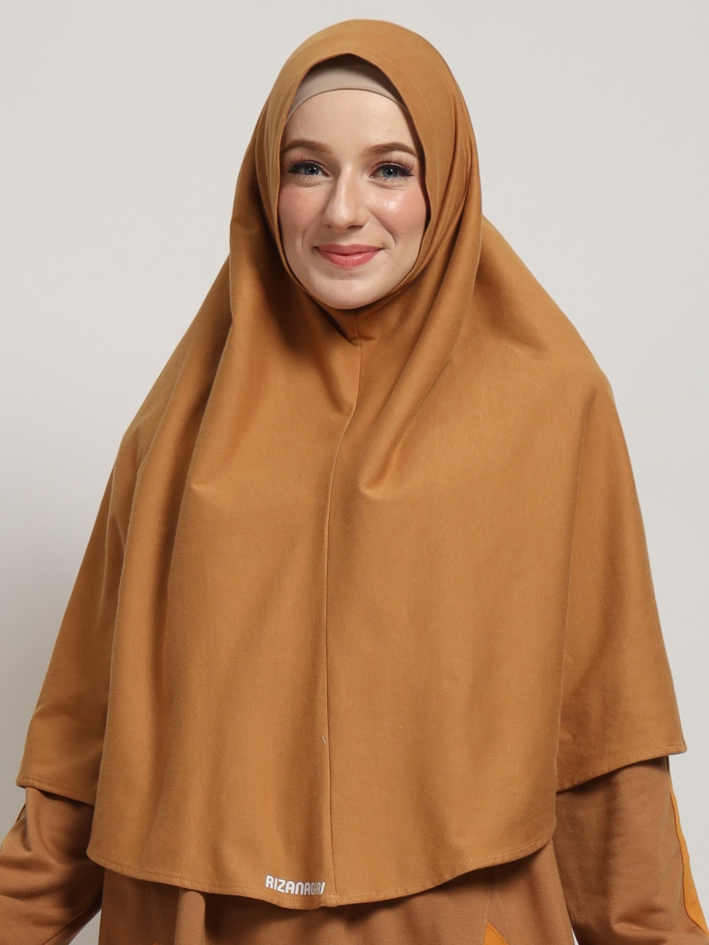 Clicker Sport Hijab - Almond Brown