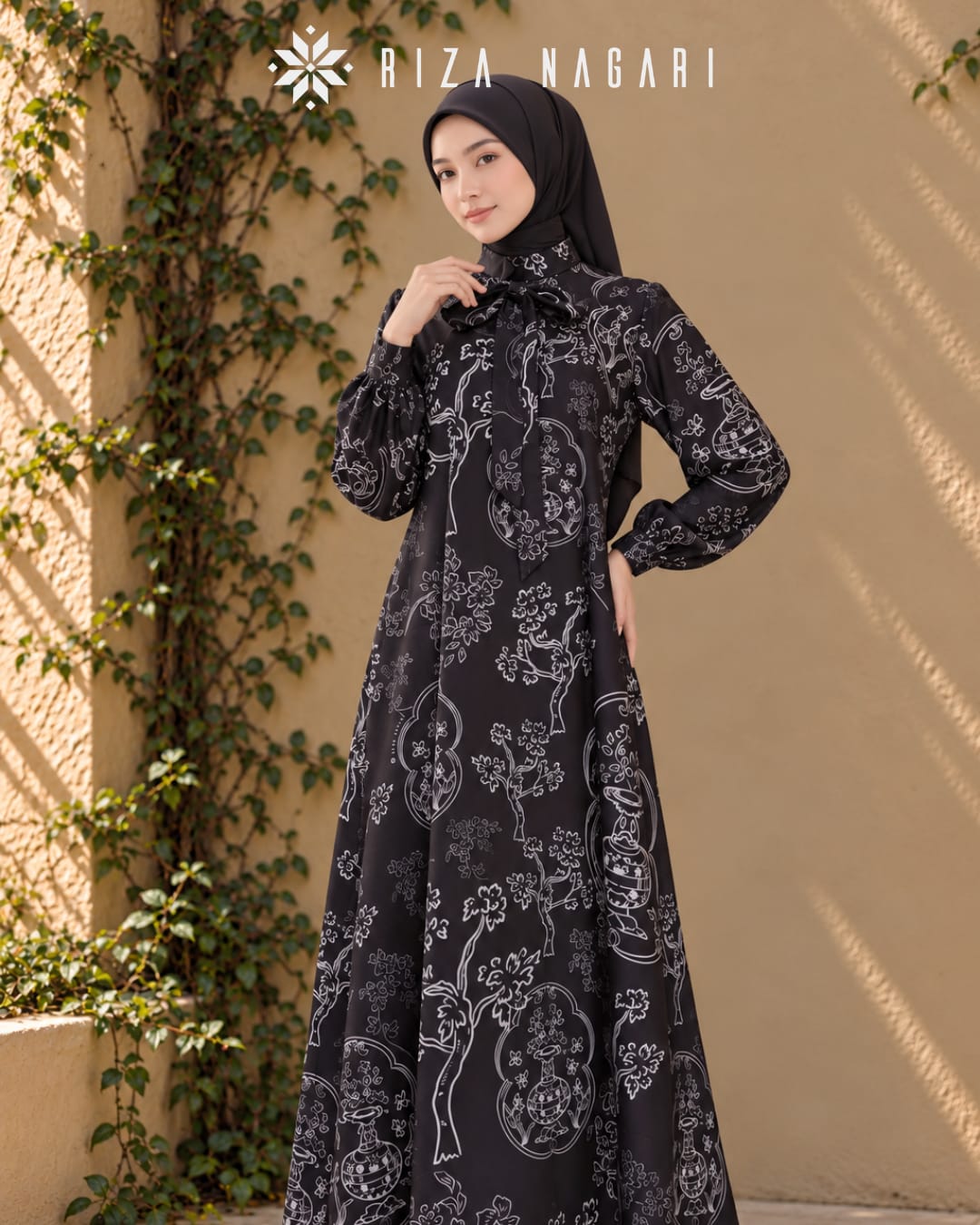 Rebbon Dress - Ebony